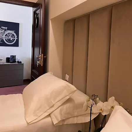 Pensión Dimora Conte Cavour 4*